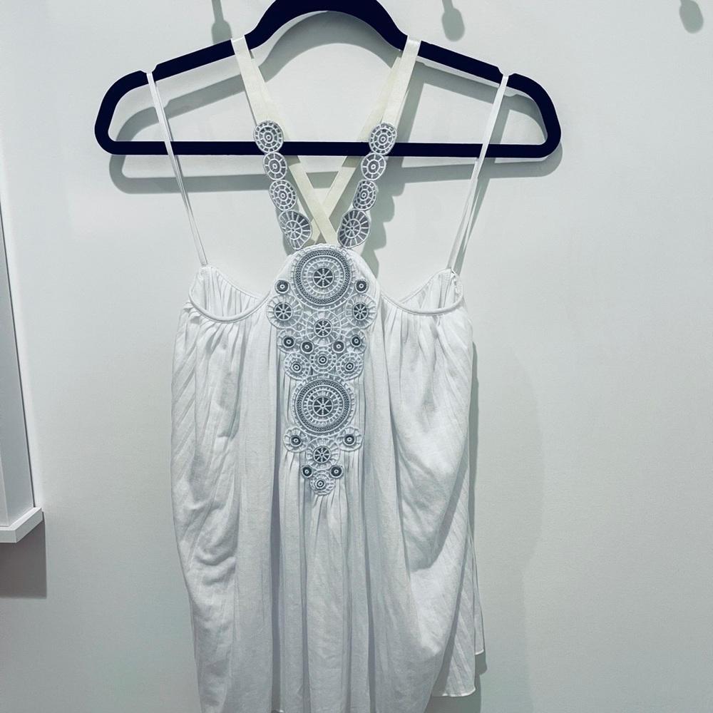 Moda International, Victoria’s Secret White Criss Cross Strap Flowy Top, Sz. M